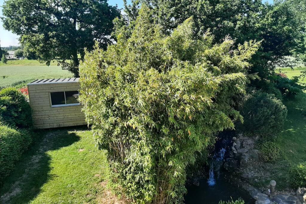 La Maison Bleue Saint-Sauveur-des-Landes Ngoại thất bức ảnh